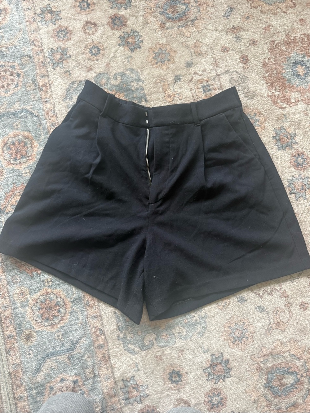 Abercrombie & Fitch Black High-Waist Tailored Shorts
